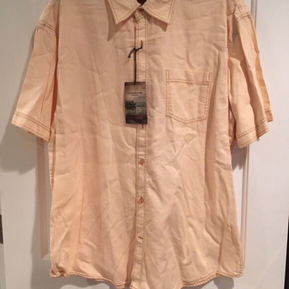 NWT Men’s Clear Water Outfitters Button Down - Picture 5 of 6